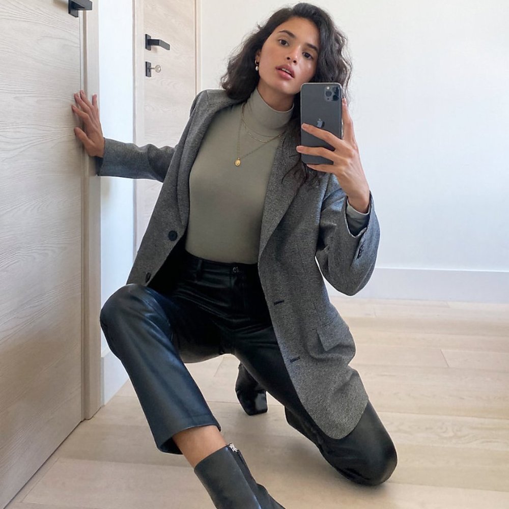 Aritzia Troyes Turtleneck Bodysuit